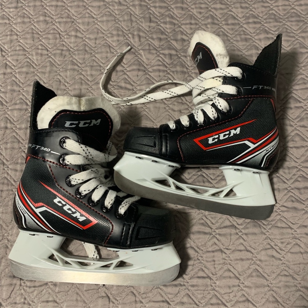 CCM Kids Ice Hockey Skates 10Y - Black, White, and Red FT340